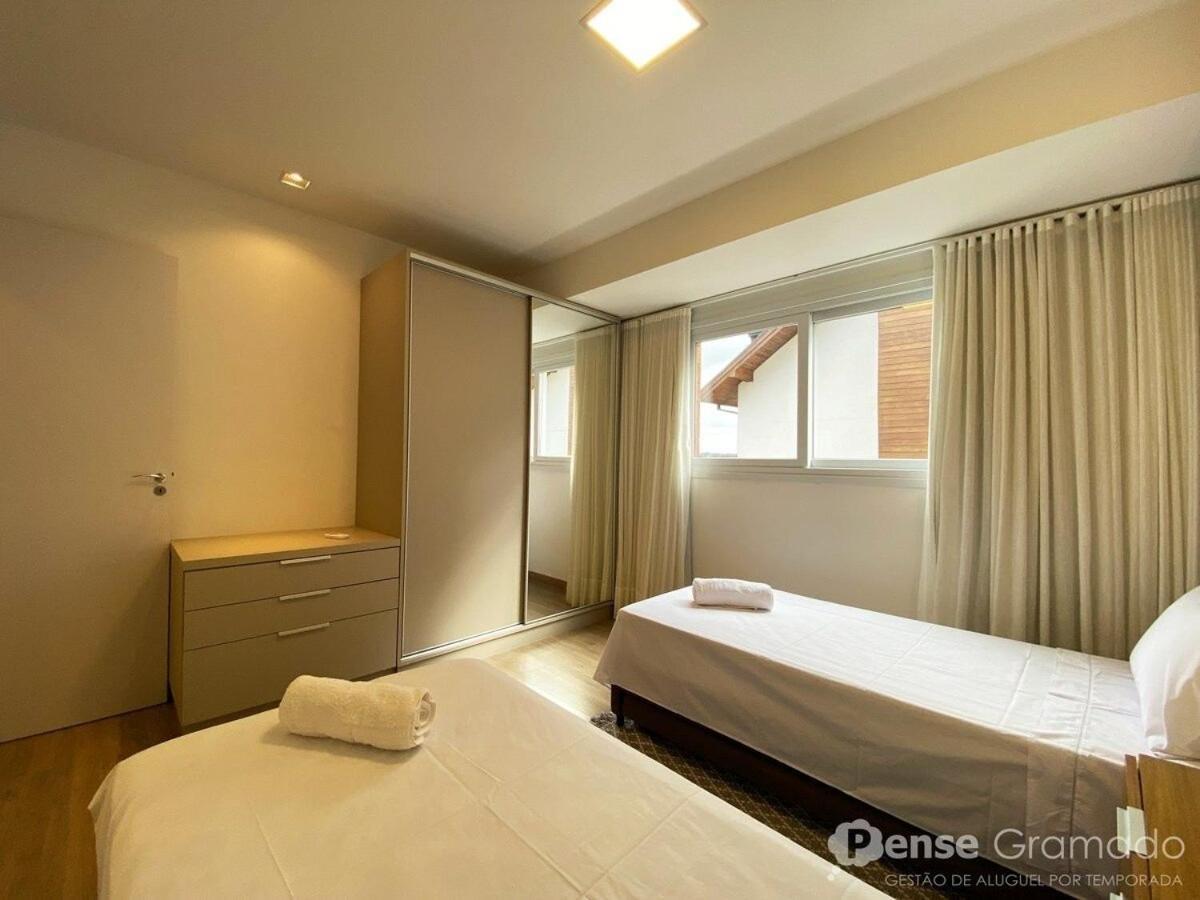 Apartamento 2 Suites - 650M Da Rua Coberta Gramado Exterior photo